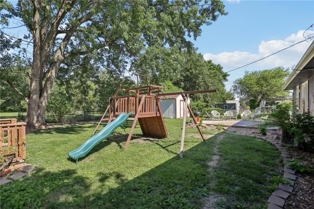 1022 N Davis Road — photo 22