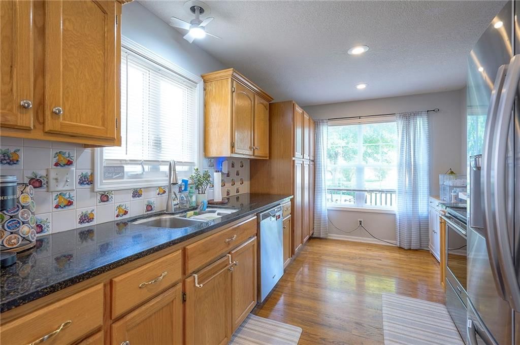 208 Pratt Avenue — photo 15