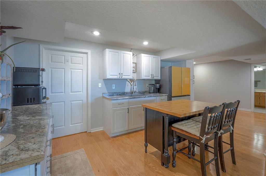 208 Pratt Avenue — photo 33