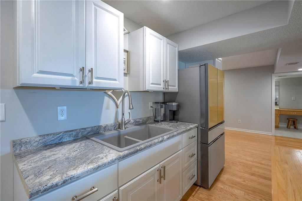 208 Pratt Avenue — photo 35