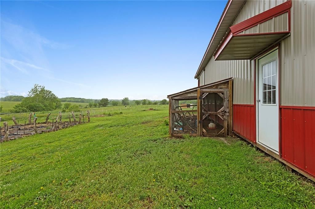 1282 NW Vanderau Lane — photo 34
