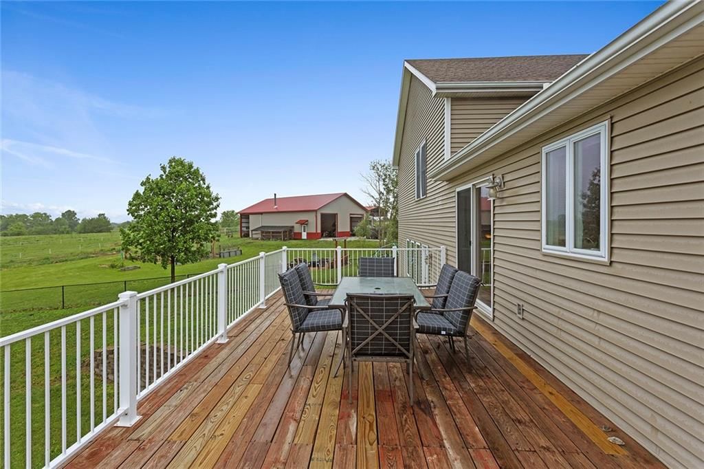 1282 NW Vanderau Lane — photo 41