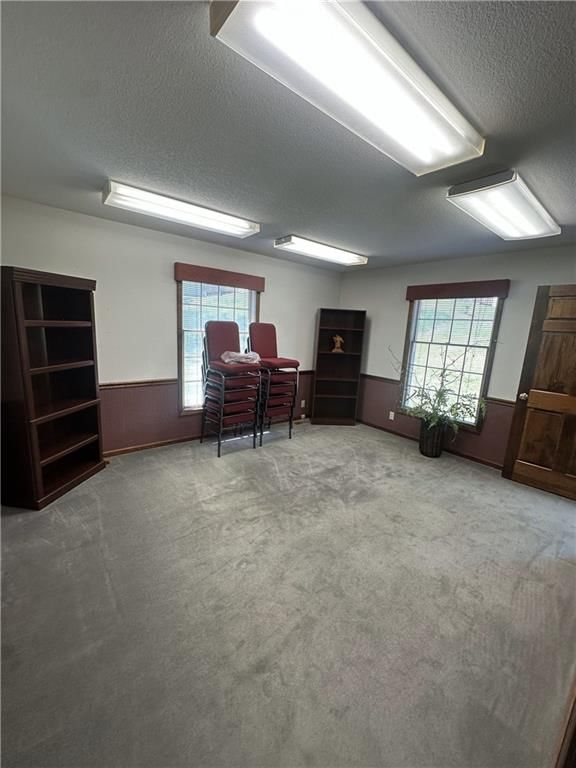 502 S Woodbine Road — photo 9