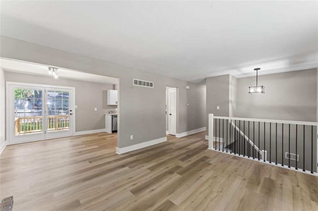 413 SW Moreland School Road — photo 6
