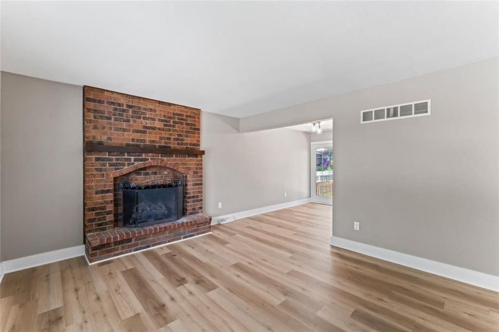 413 SW Moreland School Road — photo 7