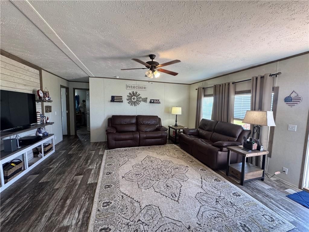 516 E 614th Street — photo 12