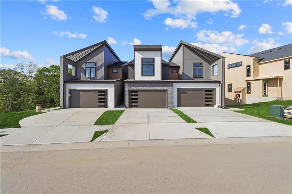 22520 W 93rd Street — photo 3