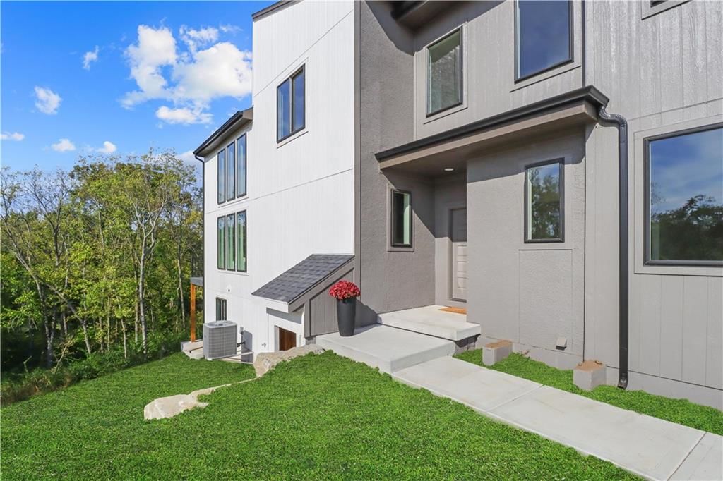22520 W 93rd Street — photo 5