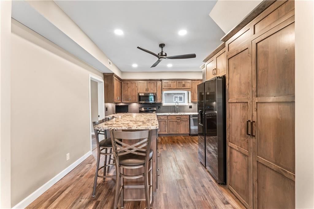 1105 S Gordon Street — photo 14