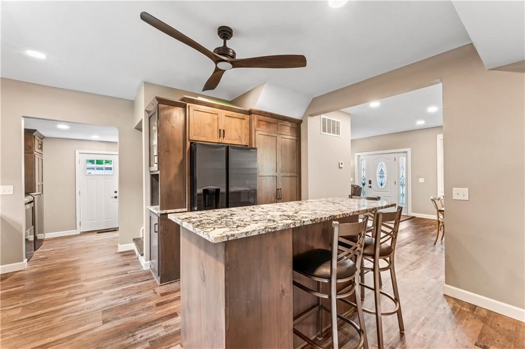 1105 S Gordon Street — photo 15