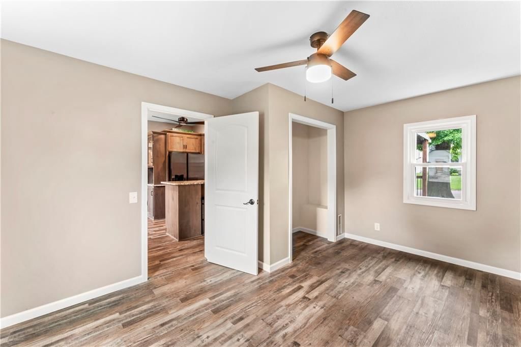 1105 S Gordon Street — photo 25