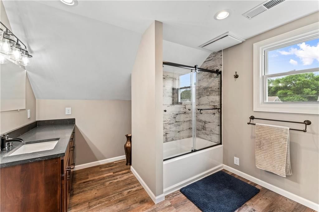 1105 S Gordon Street — photo 30