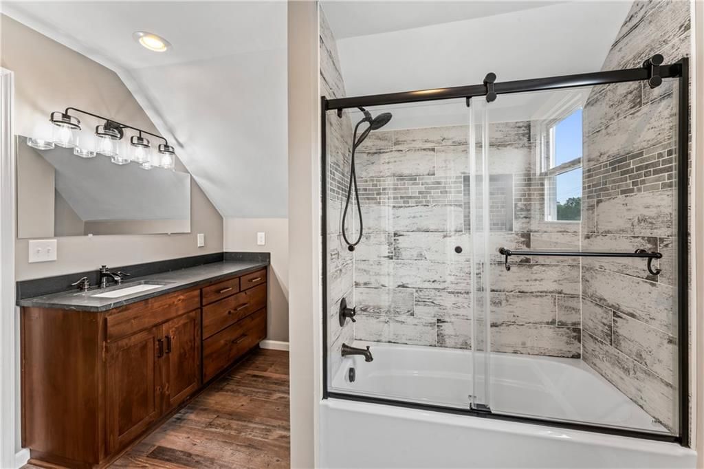 1105 S Gordon Street — photo 31
