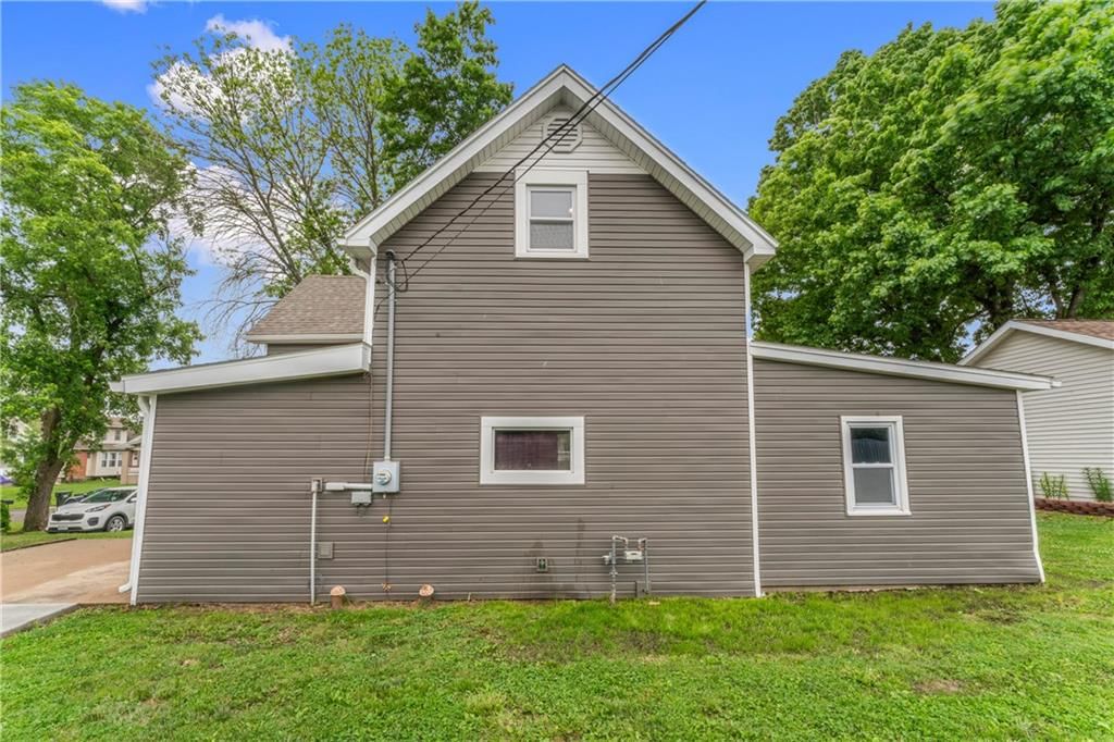1105 S Gordon Street — photo 46