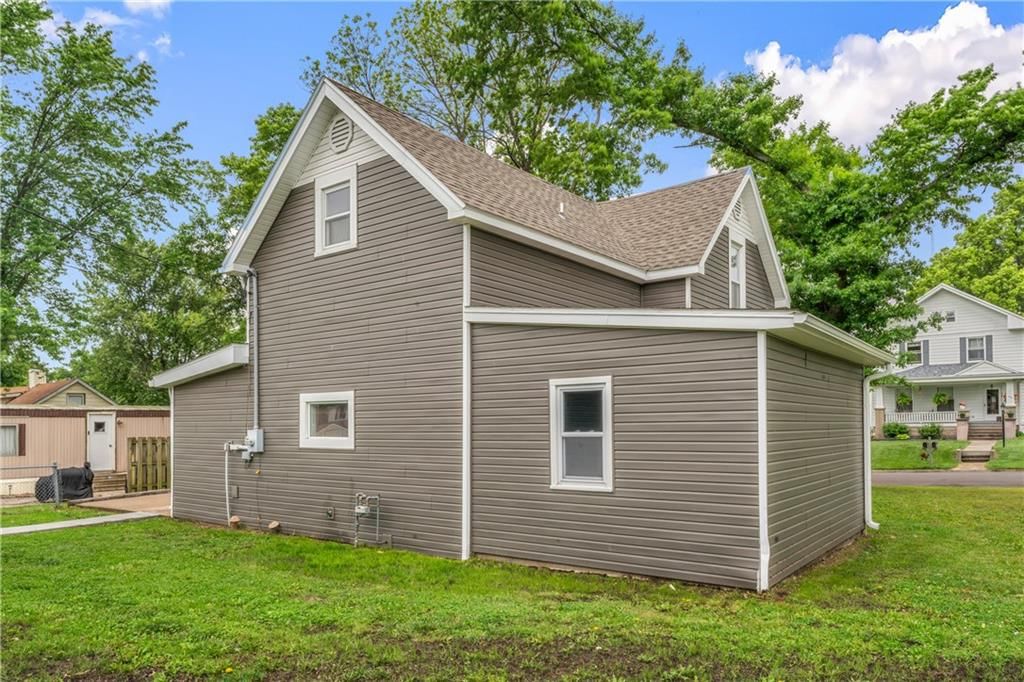 1105 S Gordon Street — photo 47