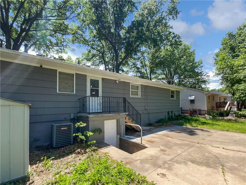 11710 E 32nd Street — photo 15