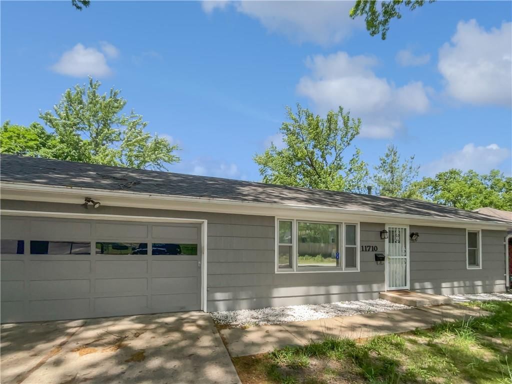 11710 E 32nd Street — photo 17