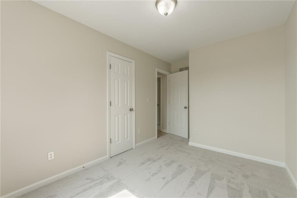 10715 N Booth Avenue — photo 17