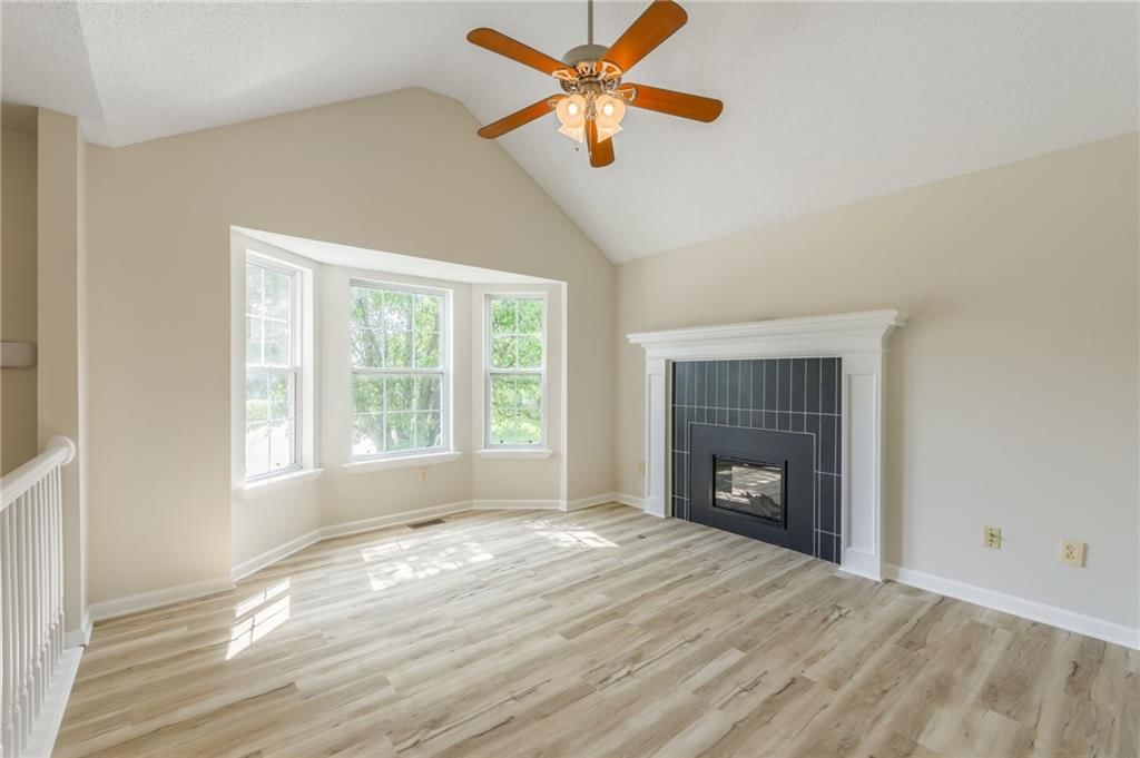 10715 N Booth Avenue — photo 6