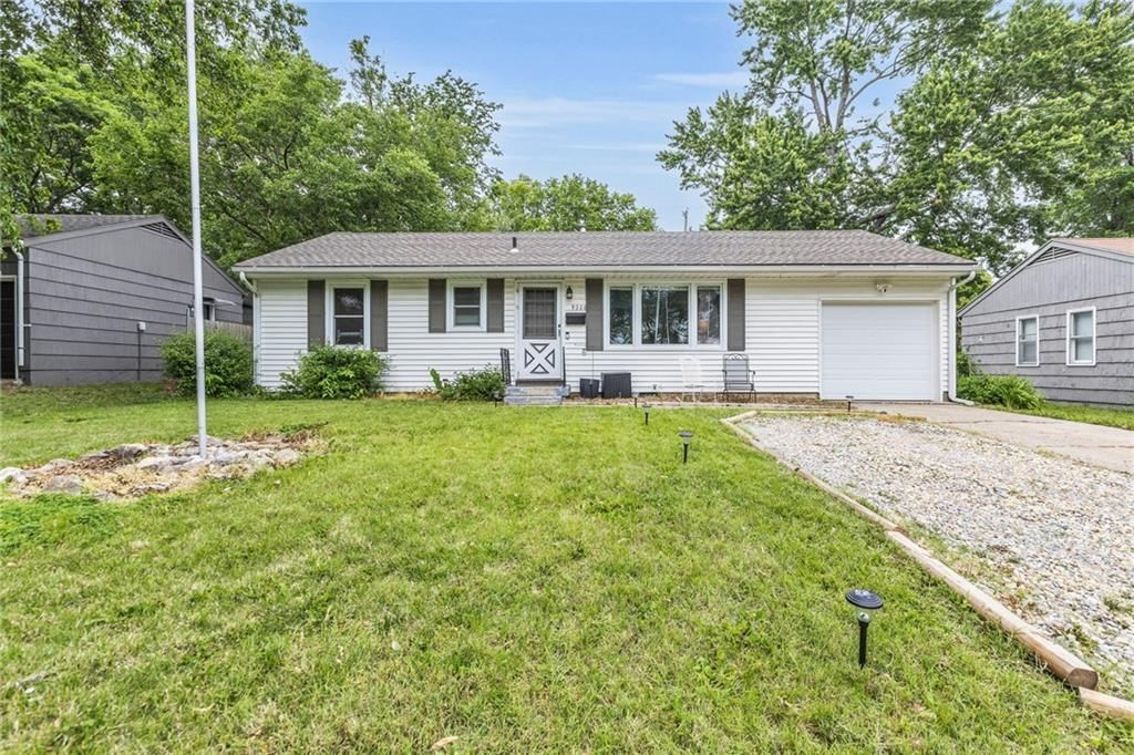 9206 Vaughn Avenue, Raytown, MO