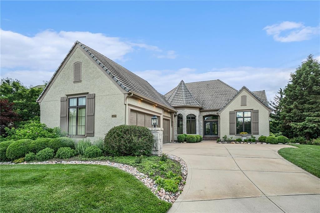14008 Nicklaus Drive, Overland Park, KS