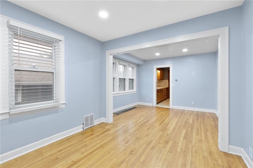 3146 N Greeley Avenue — photo 5