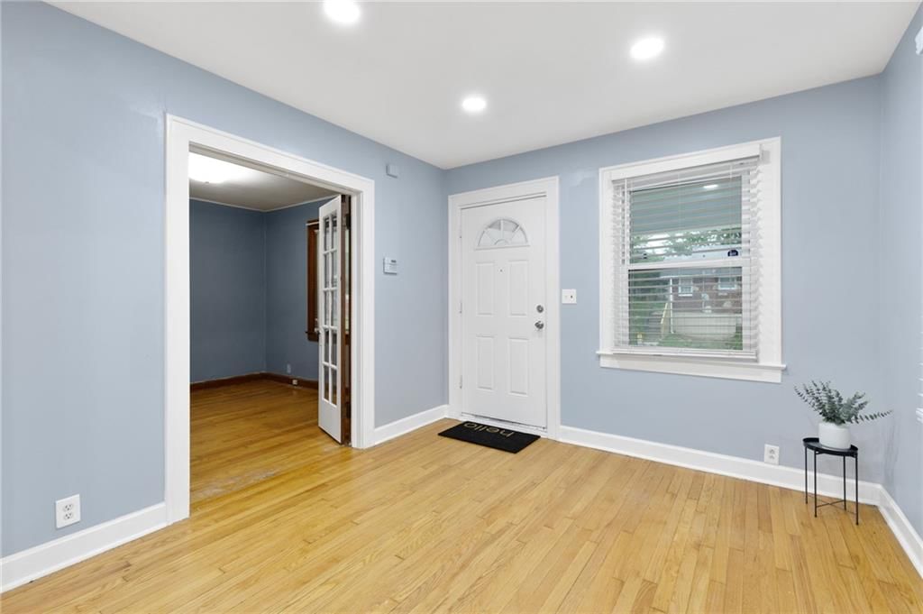 3146 N Greeley Avenue — photo 6