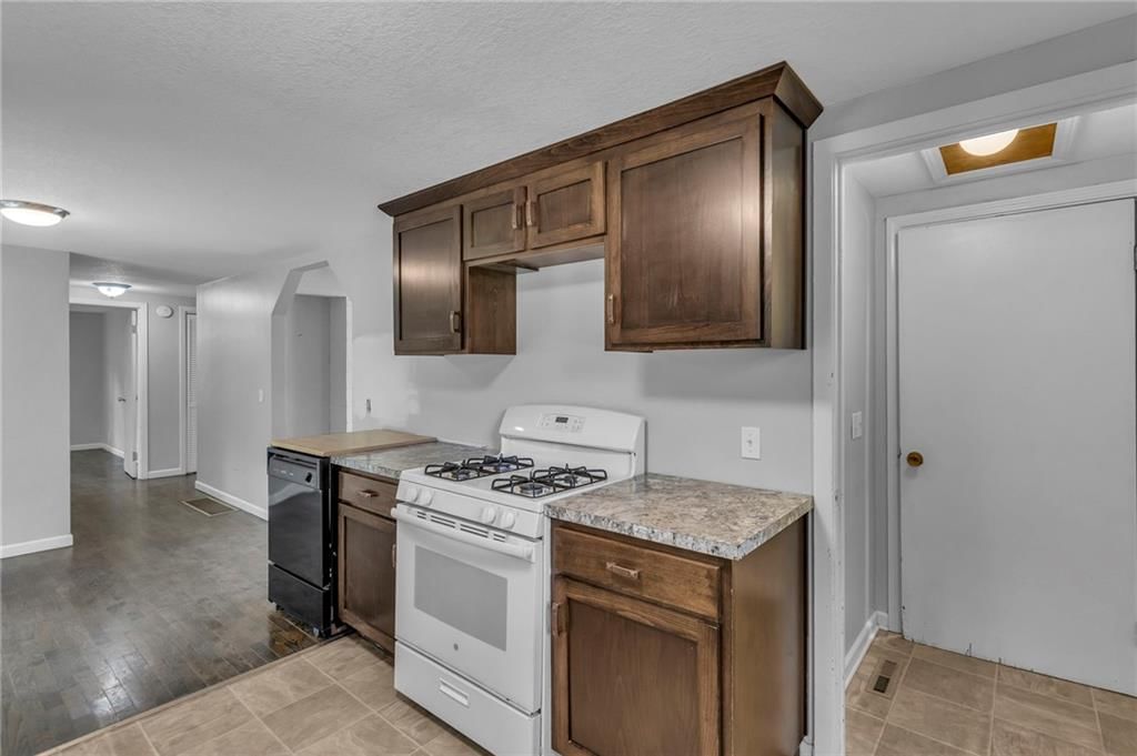112 N Main Street — photo 17