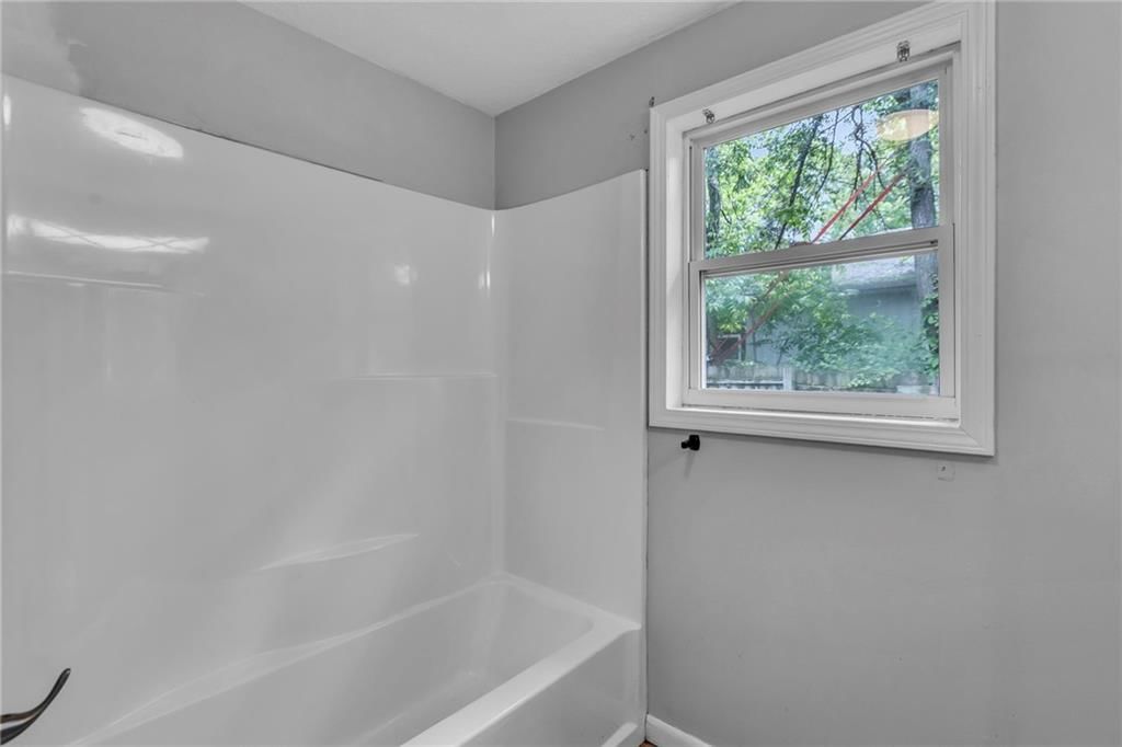 112 N Main Street — photo 21