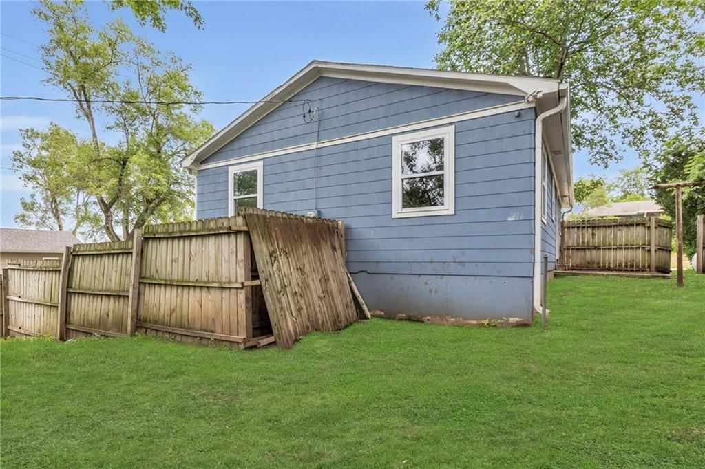 112 N Main Street — photo 31