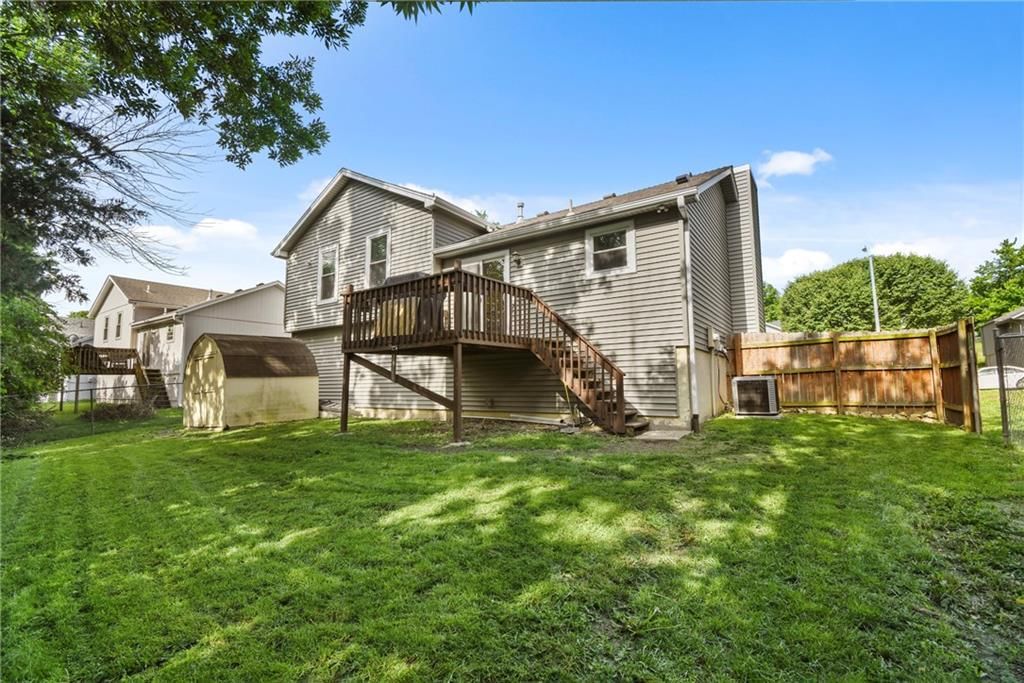 111 S Darrowby Drive — photo 5