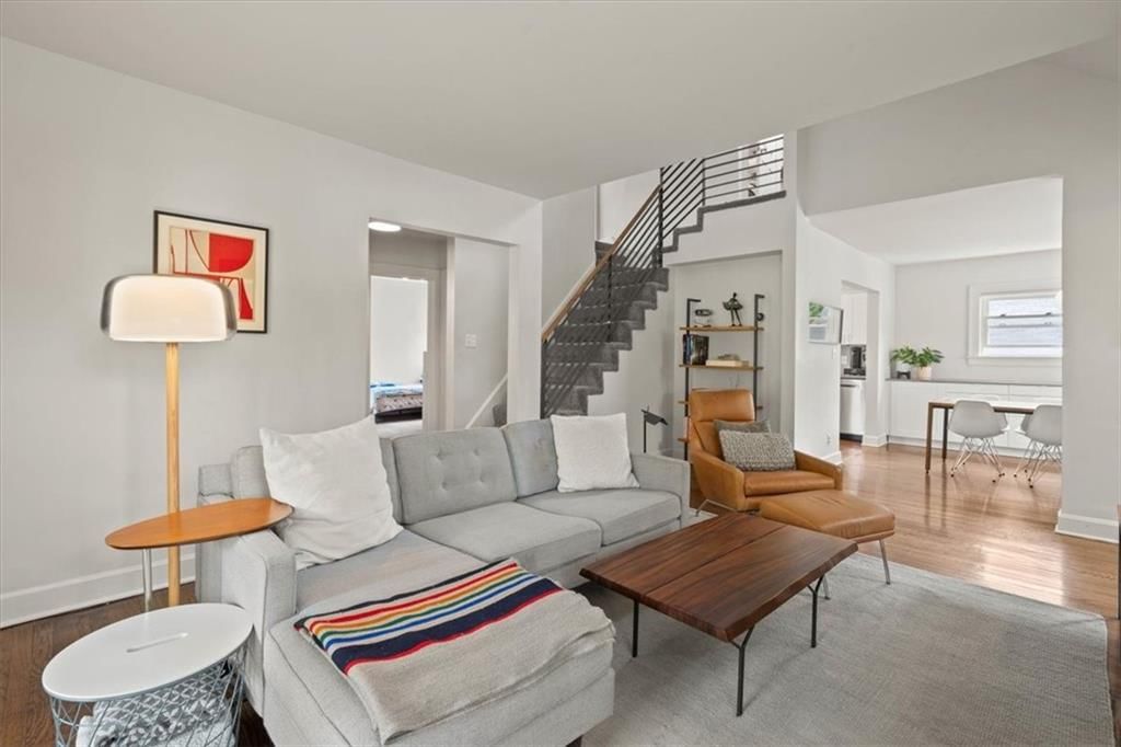 331 E 69th Terrace — photo 5
