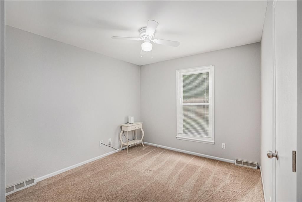520 NW BEAU Circle — photo 17