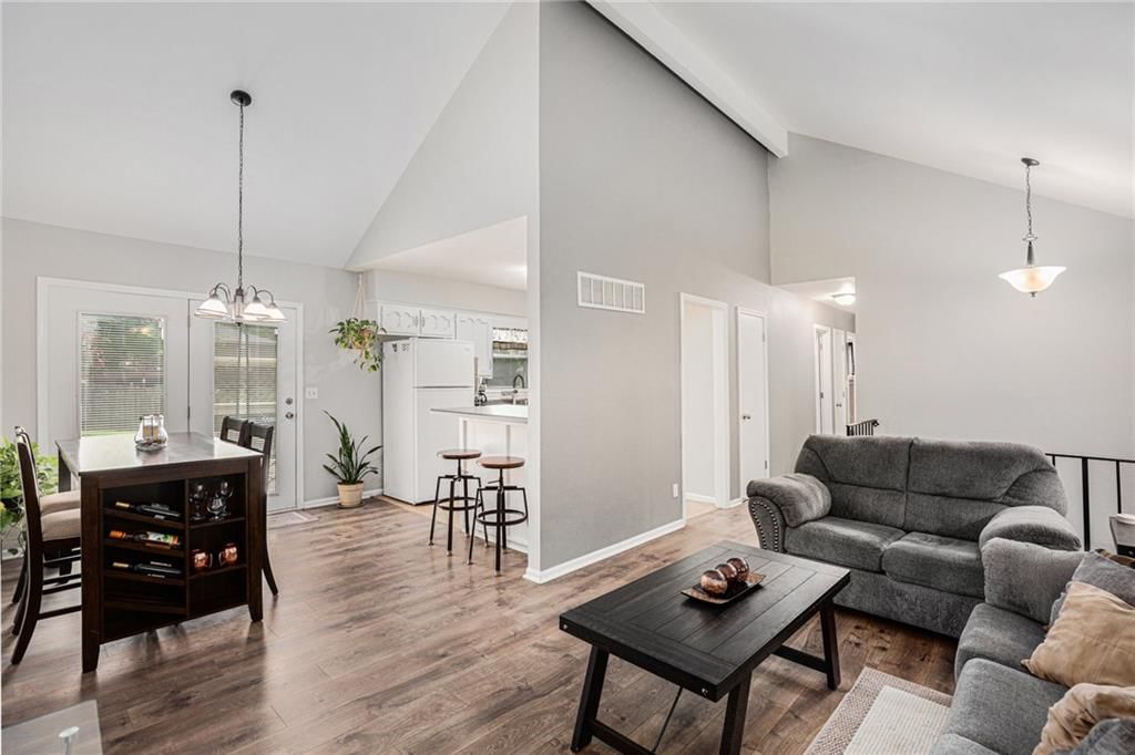 520 NW BEAU Circle — photo 5