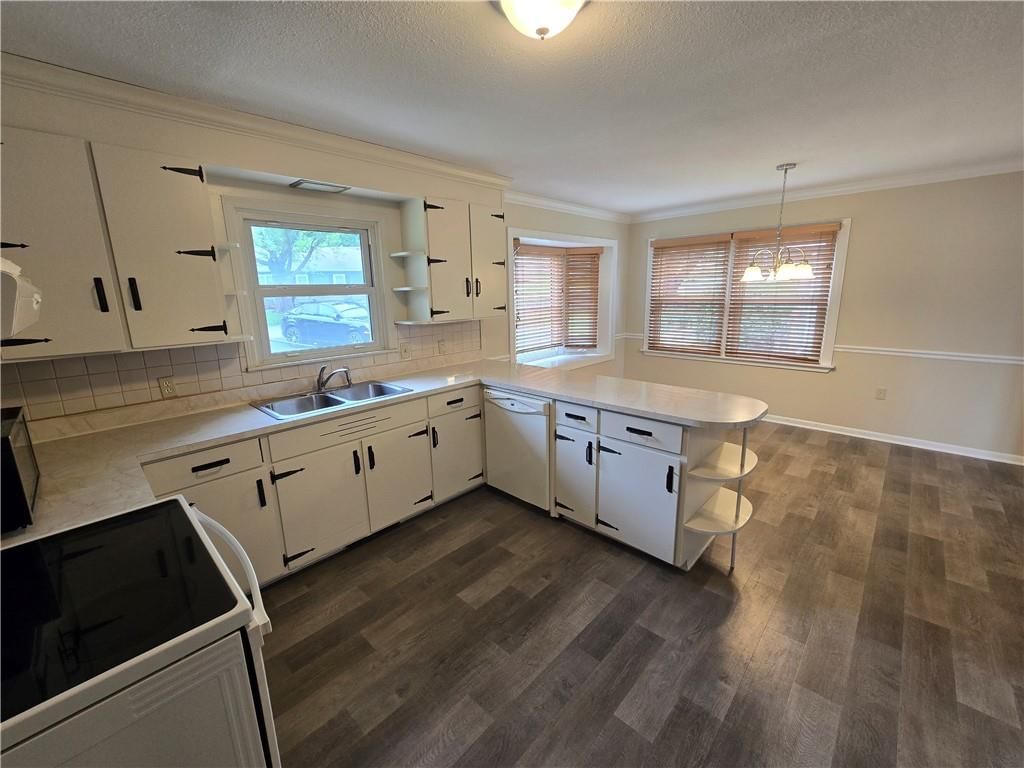 202 E South Avenue — photo 4