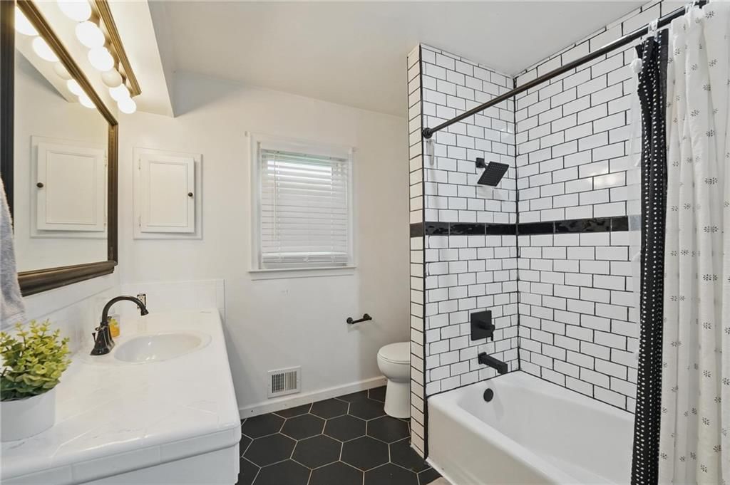 9726 WOODLAND Lane — photo 23