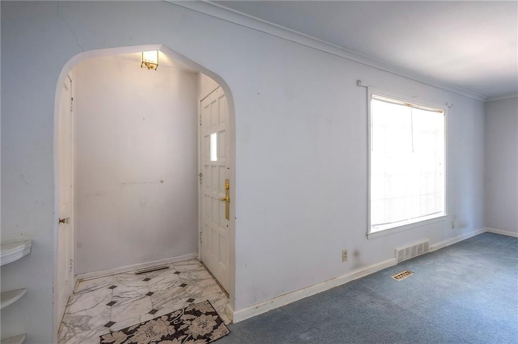 8636 Walmer Street — photo 6