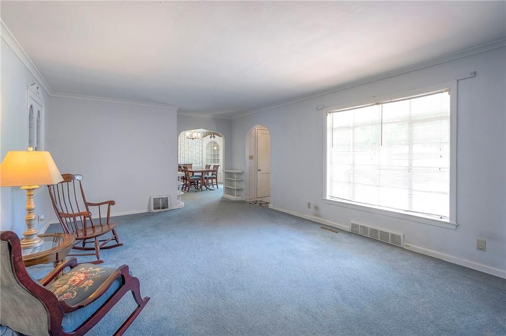 8636 Walmer Street — photo 8