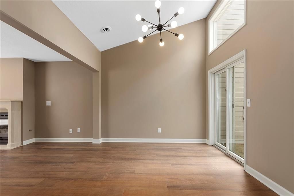 6610 N Revere Drive — photo 12