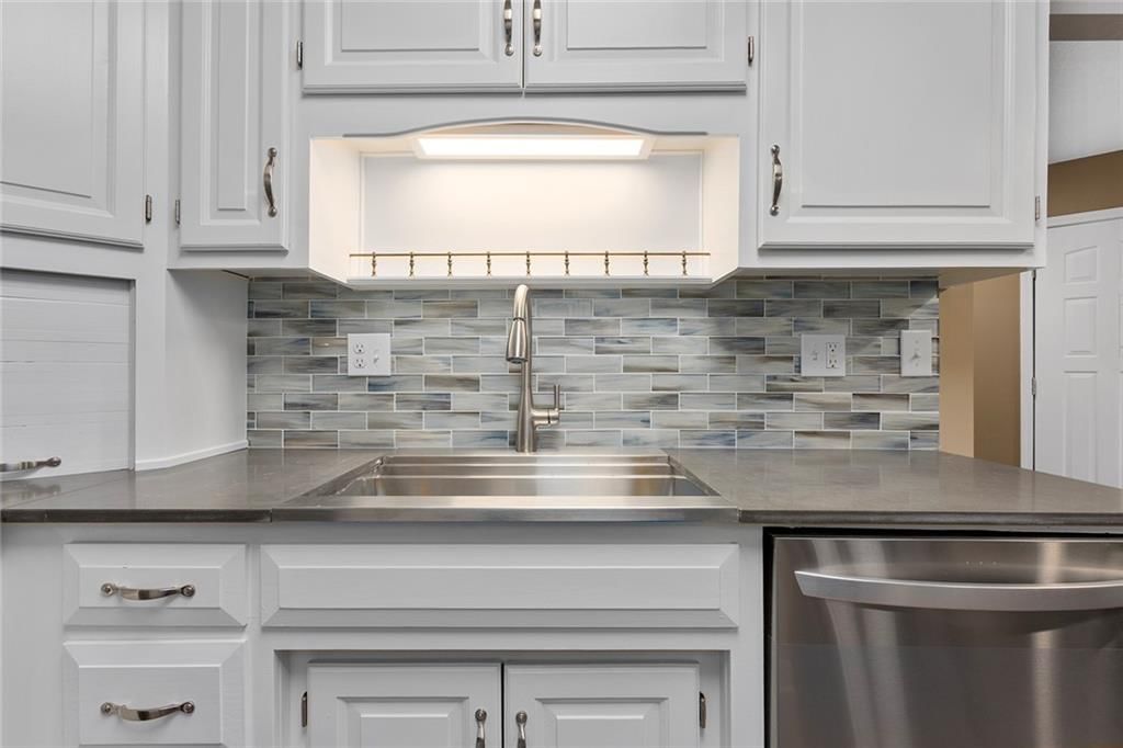 6610 N Revere Drive — photo 15
