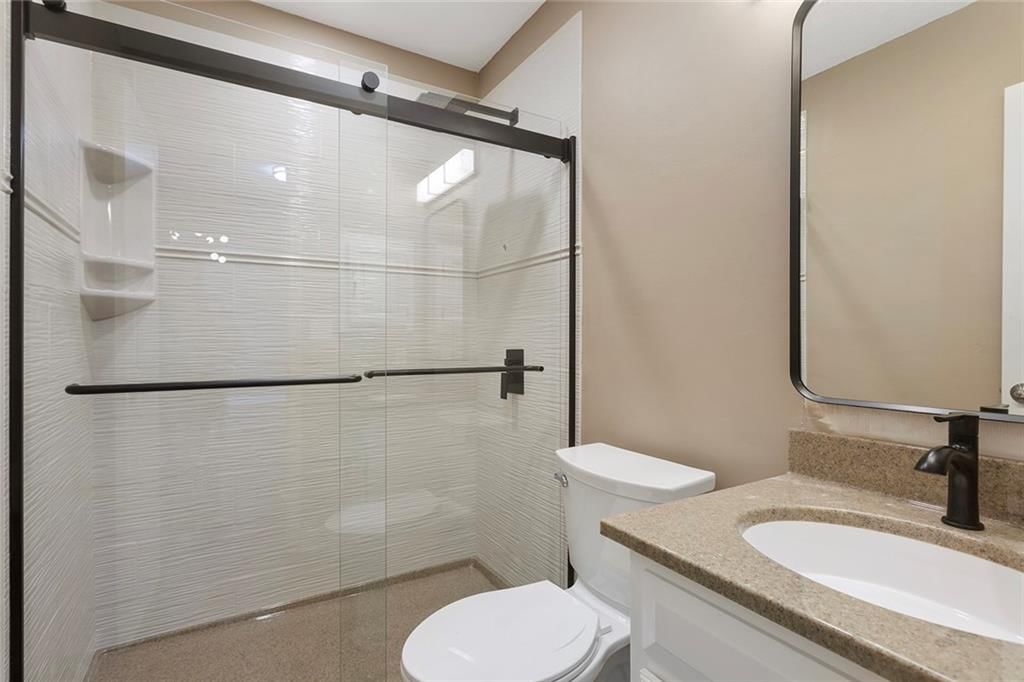 6610 N Revere Drive — photo 18