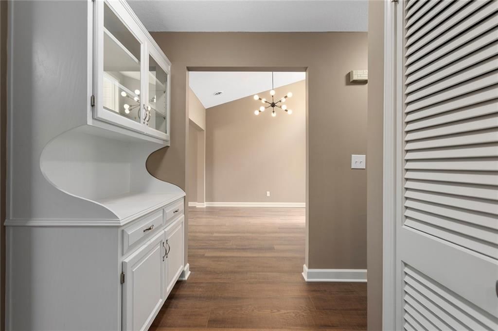6610 N Revere Drive — photo 19