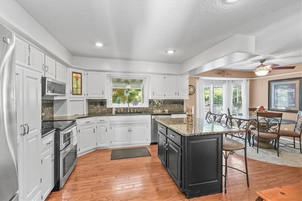 203 NW Donovan Road — photo 16