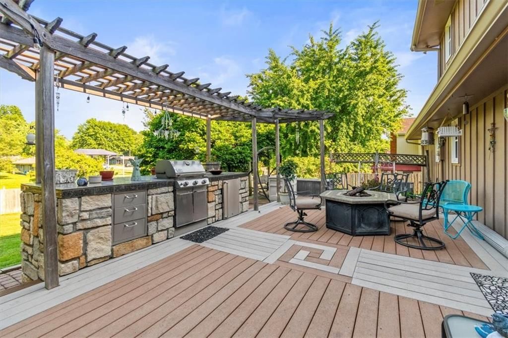 203 NW Donovan Road — photo 33