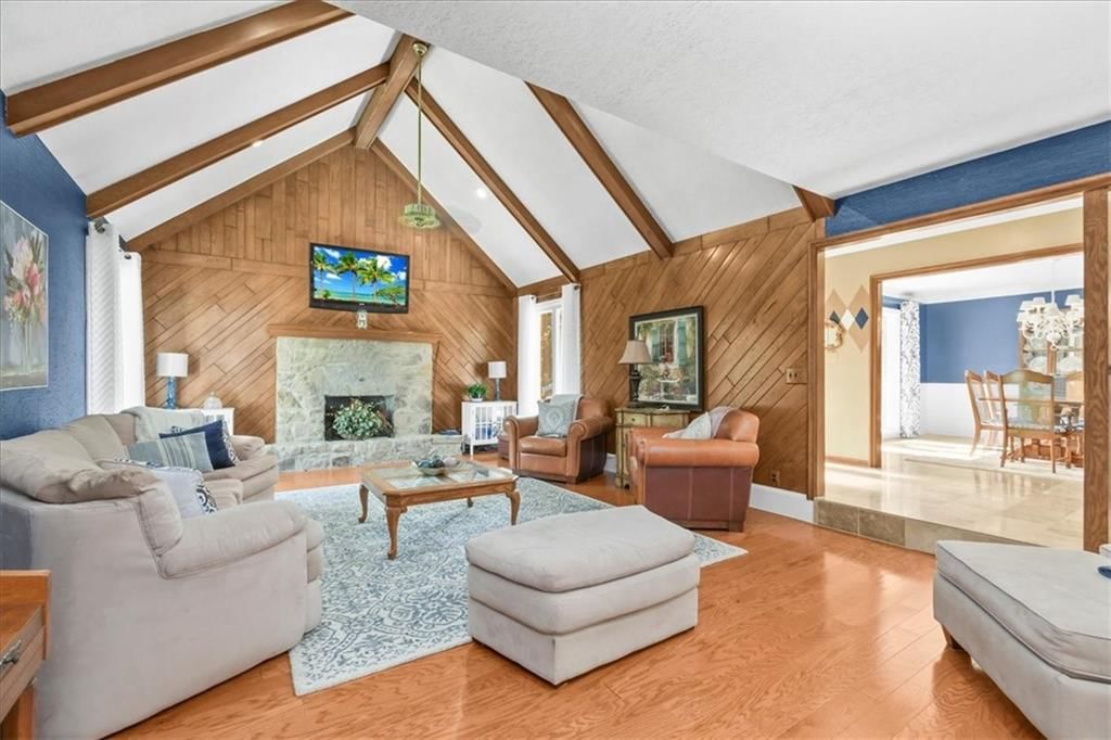 203 NW Donovan Road — photo 10