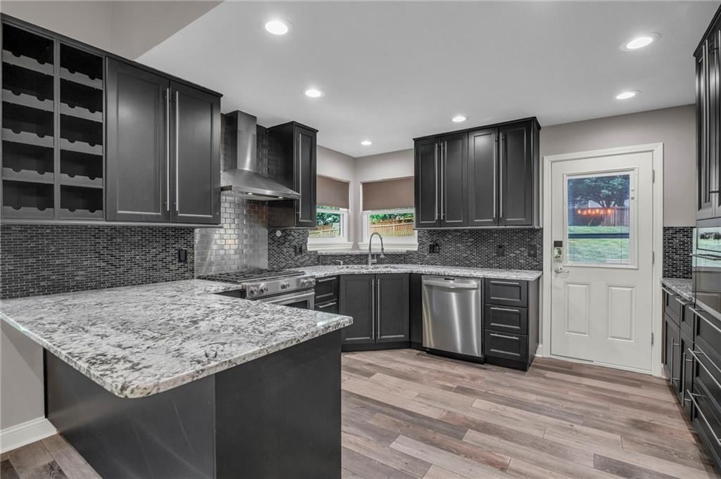 5154 Lakecrest Drive — photo 6