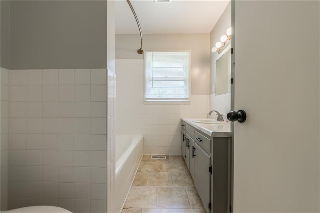 1221 Sunset Avenue — photo 17