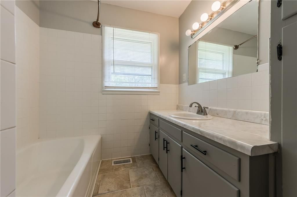 1221 Sunset Avenue — photo 18