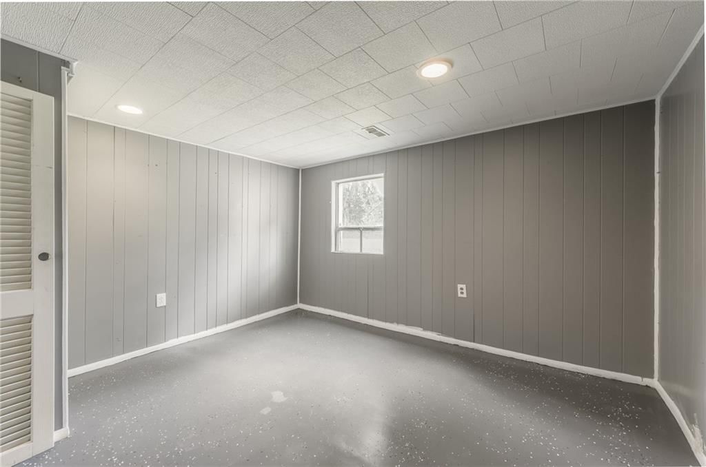1221 Sunset Avenue — photo 30