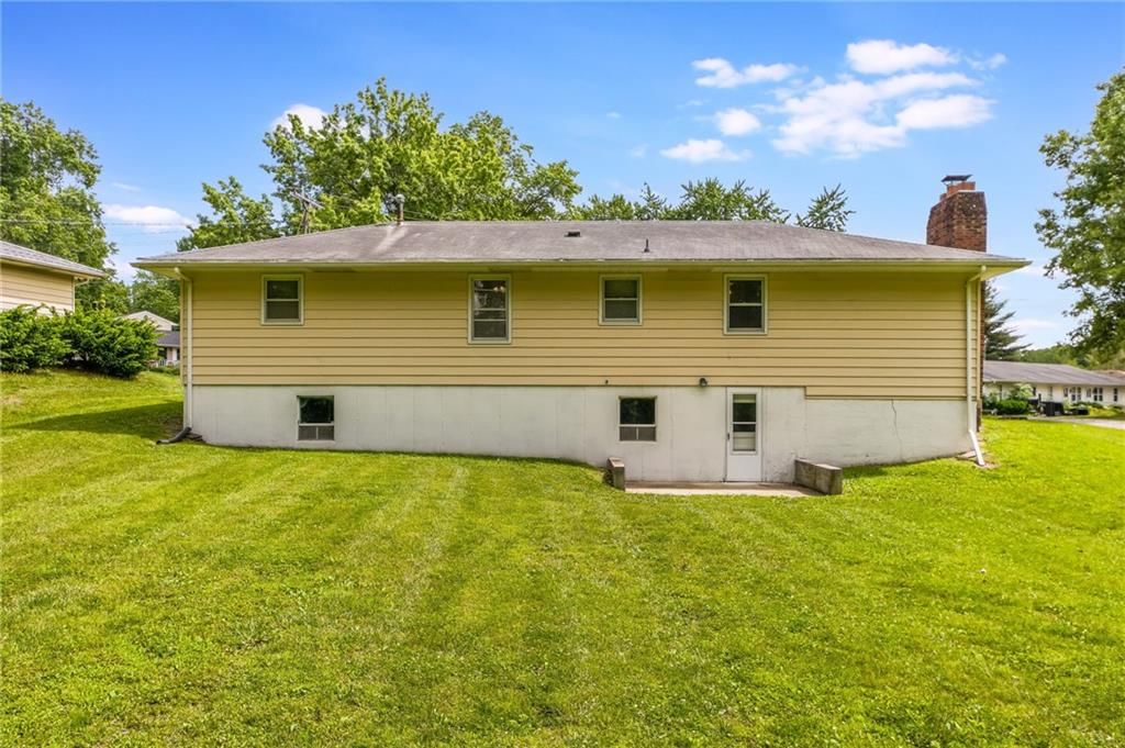 1221 Sunset Avenue — photo 5